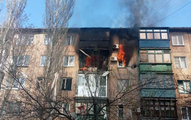 Авдеевку дважды обстреляли фосфорными снарядами и ударили авиацией: есть раненый