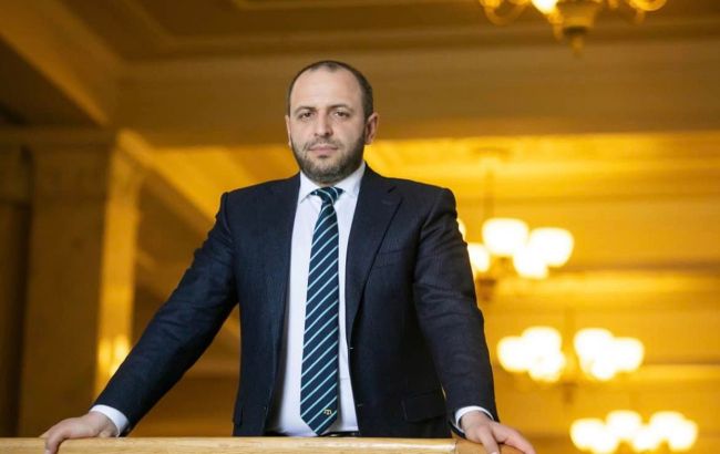 В украинской переговорной группе рассказали, стоит ли вопрос Крыма на повестке дня