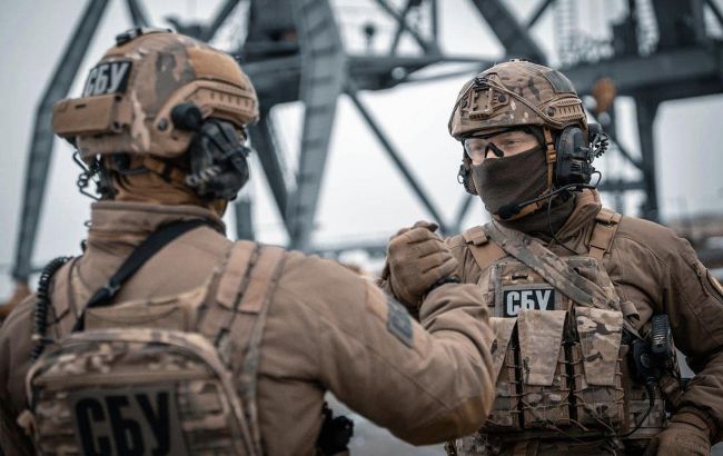 СБУ та ССО "привітали" російську Усть-Лугу з Днем незалежності України, - джерела