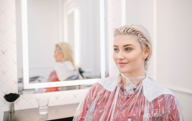 Мити чи не мити? Головна помилка при фарбуванні волосся