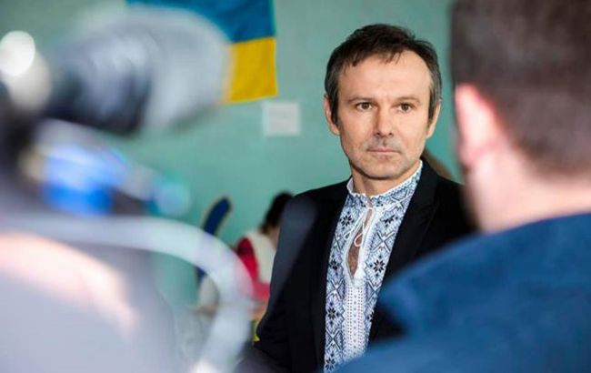 Три квартиры, дача, 4 авто и более 3 млн грн дохода: Вакарчук подал декларацию