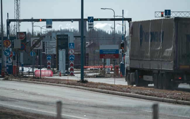 Фінляндія може знову закрити пункти пропуску на кордоні з Росією, - HS