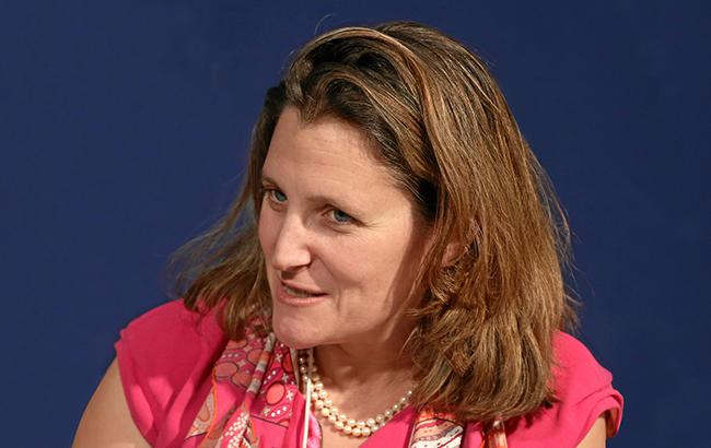 МИД анонсировал визит в Украину министра иностранных дел Канады