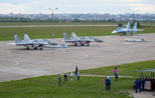 Аеродром "Халіно" в Курську атакував дрон, знищено керівництво авіаполку, - джерела