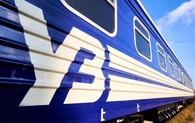 Уряд змушений підтримувати УЗ через збитковість пасажирських перевезень, - МІнрегіон