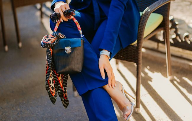 Ці кольори одягу роблять фігуру стрункою