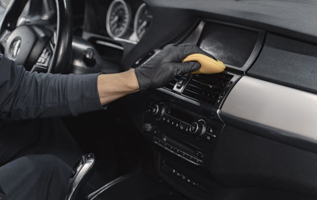 Как избавиться от запаха сигарет в салоне авто: самые эффективные способы