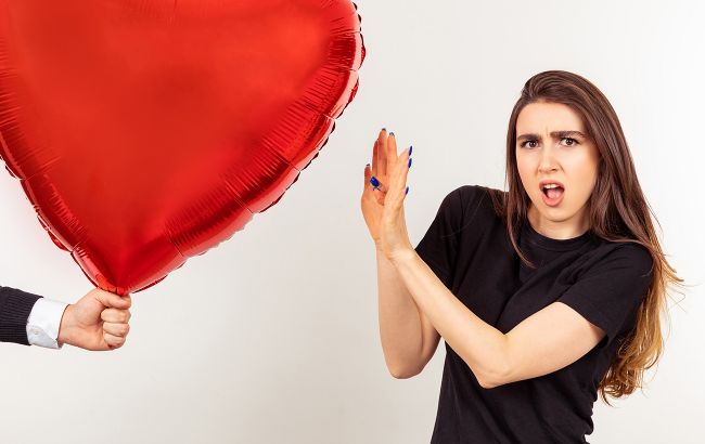 Свято не на часі? 66% українців не святкуватимуть День закоханих (опитування)