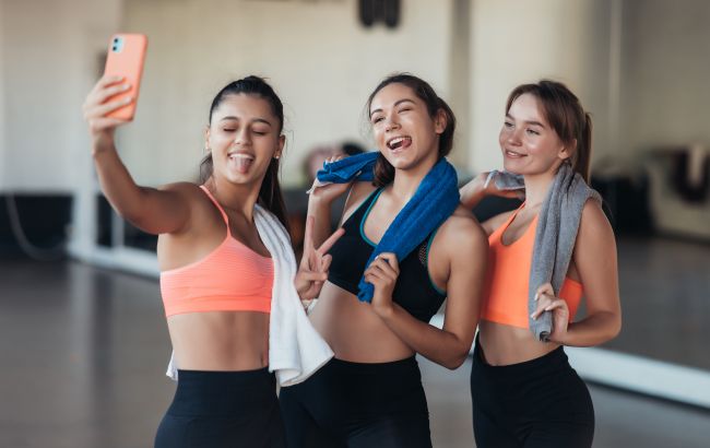 Як виглядати стрункішою на фото: секрет дуже простий