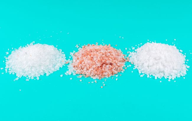 Гімалайська чи звичайна? Експерт пояснив, яка сіль краща для здоров'я