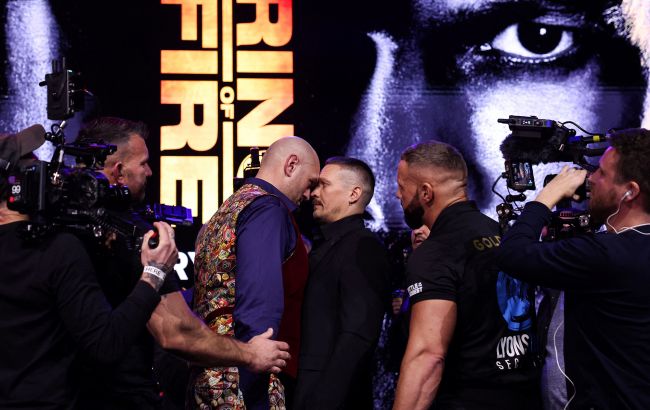 Біблія, сосиска і штовханина. Чим запам'яталася прес-конференція Усика і Ф'юрі: найцікавіші моменти