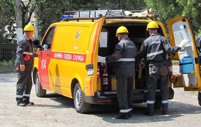 Во Львове вблизи школы разлили газовый конденсат, детей эвакуировали