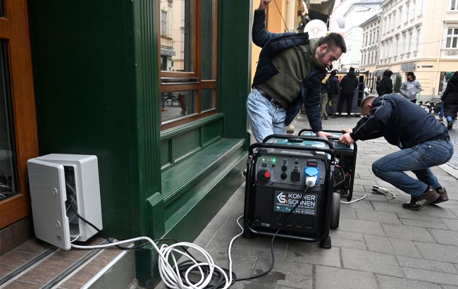 Деньги за 48 часов: Кабмин запустил выплаты на автономное питание для жителей Харькова