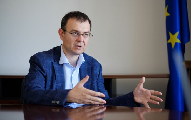 Чи отримає податкова доступ до рахунків українців: що говорять у Раді