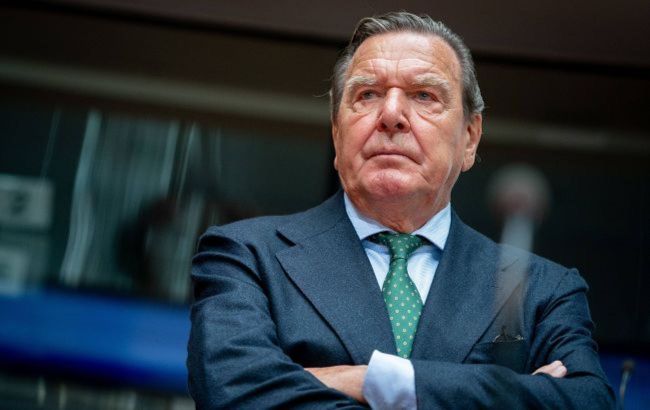 Шредер уходит из совета директоров "Роснефти"