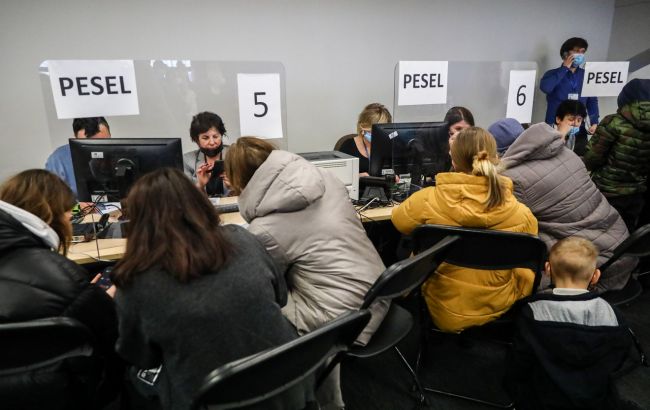 Материальная помощь украинцам в Польше: как ее оформить