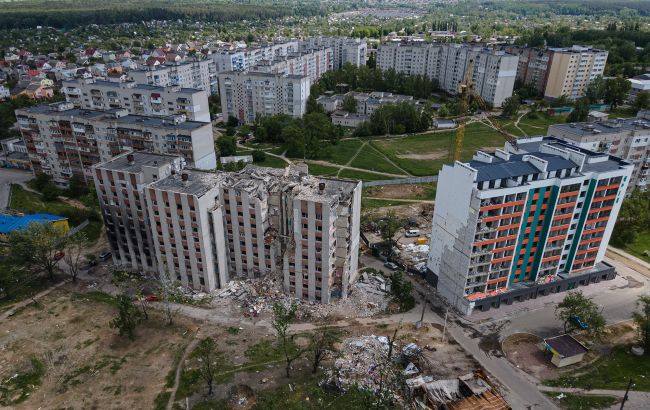 У Чернігові лунають вибухи: є "прильот", жертви та поранені