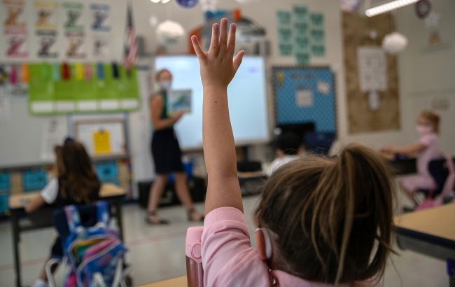 Украинские школьники "в шоке" от учебы в Испании: никто на детей не кричит и нет "домашки"