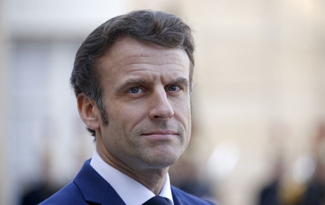 Франція передає Україні пожежні машини, "швидкі" і 50 тонн рятувального обладнання, - Макрон