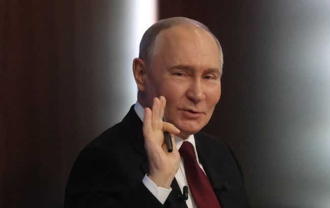 Путін збирає досьє на мігрантів? У Росії створять цифрові профілі іноземців