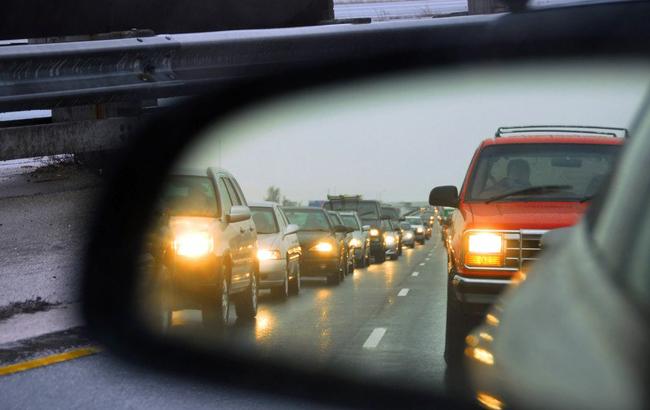 В полиции напомнили об обязательстве включать дневные фары с 1 октября