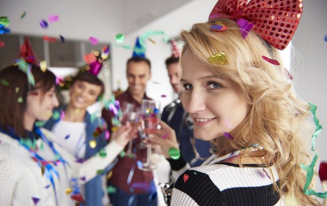 Новый год 2022: яркие и милые поздравления в открытках, стихах и видео