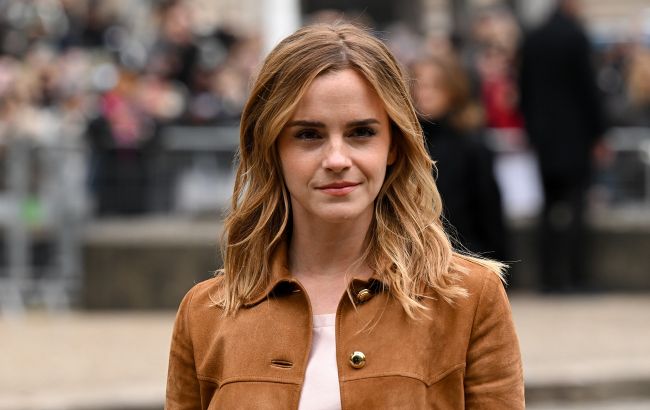 Виходить заміж? Емма Вотсон засвітила діамантову обручку (фото)