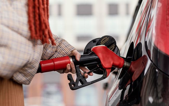 "Час палити запаси": експерт розповів, чому дизель та бензин не можна довго зберігати