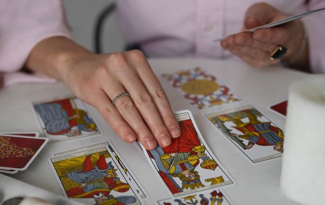 Таро-гороскоп на 27 ноября: кого судьба проверит на мудрость