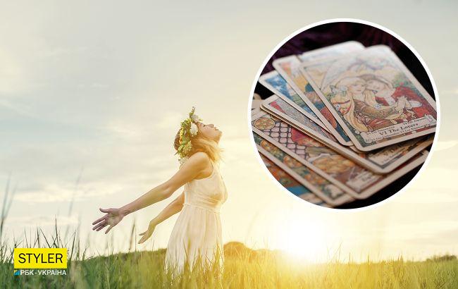 Таро-прогноз с 5 по 11 июля: берегите деньги и чаще обнимайте любимых