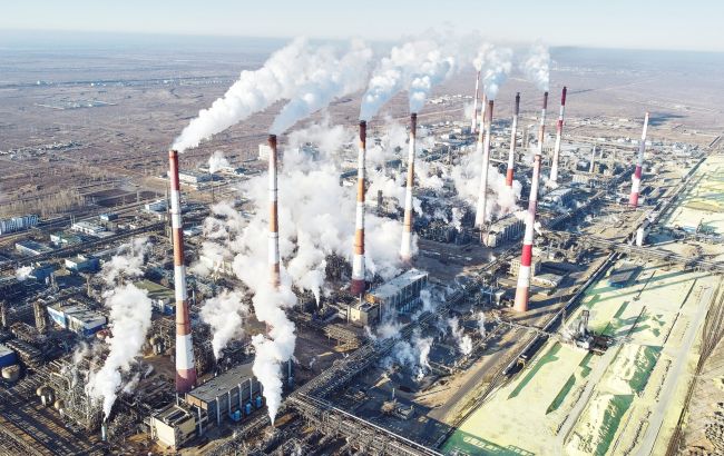 Астраханский газоперерабатывающий завод остановился из-за удара дронов