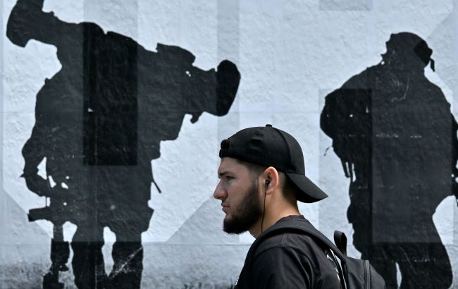 Які обмеження для чоловіків за кордоном в новому законі про мобілізацію: перелік