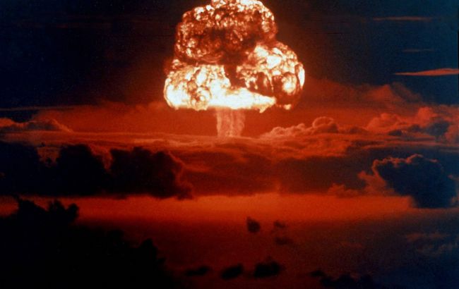 Ядерное оружие: во сколько "обходится" ежеминутно и какие страны платят больше всего