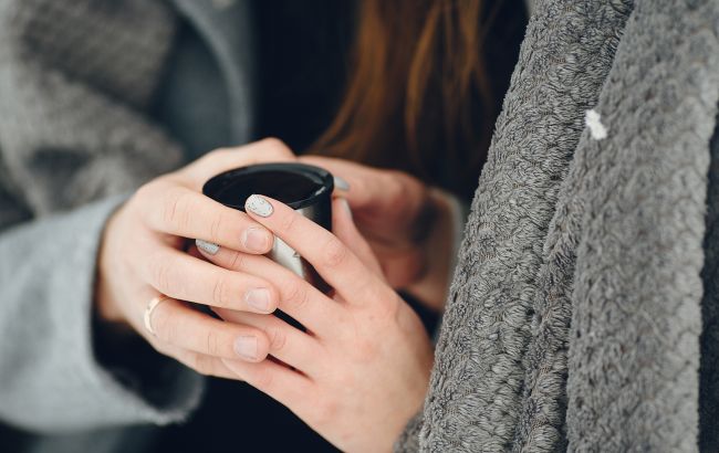 Топ самых плохих идей, как согреться зимой: так делать категорически нельзя