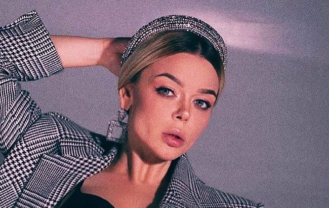 Аліна Гросу несподівано змінила імідж за порадою своїх шанувальників (відео)