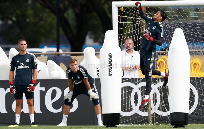 Лунин попал в заявку "Реала" на товарищеский турнир