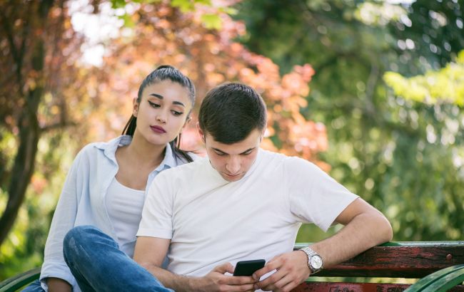 Що жінки роблять не так: 7 речей, які тихо знищують інтерес чоловіка