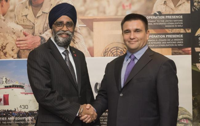 Климкин встретился с министром обороны Канады