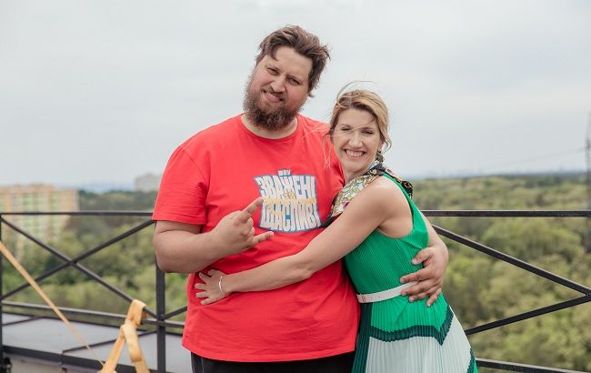 Зважені та щасливі 9 сезон: мужчины будут соревноваться в грязи