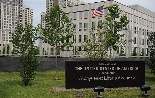 Посольство США призывает найти виновных в поджоге дома Гонтаревой