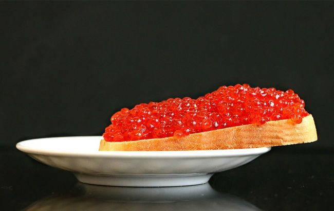 Українцям розповіли, як обрати справжню та якісну червону ікру