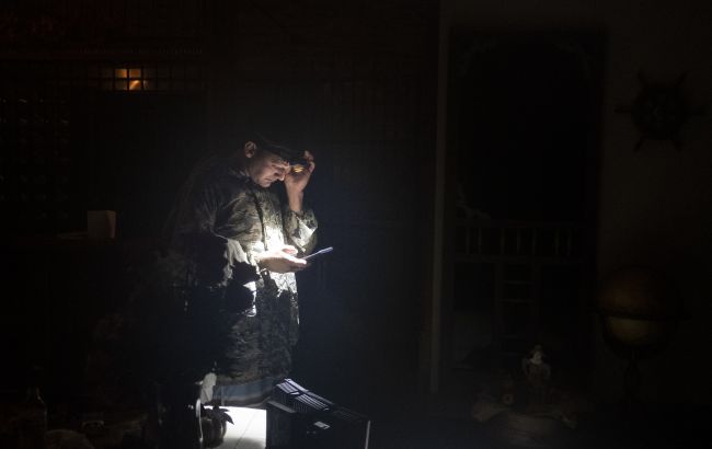 Аварійні відключення. У Києві та 8 областях екстрено вимикатимуть світло: список