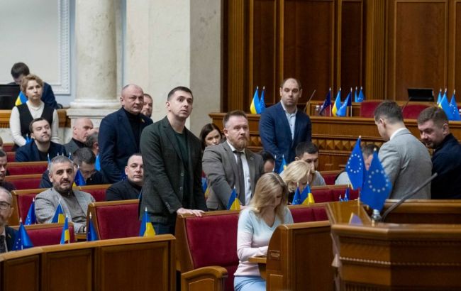 В ВР приняли ряд законопроектов, направленных на защиту детей: подробности