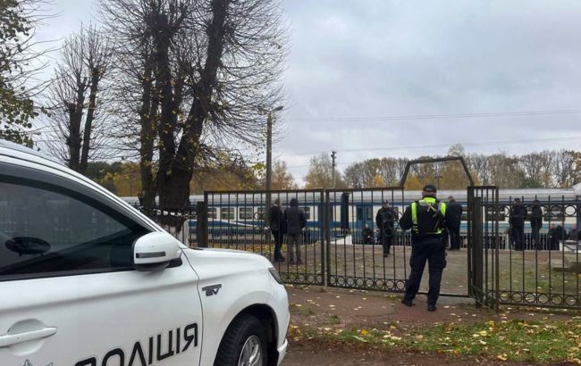 Перевірка документів закінчилася трагедією: всі подробиці вибуху на пероні в Овручі