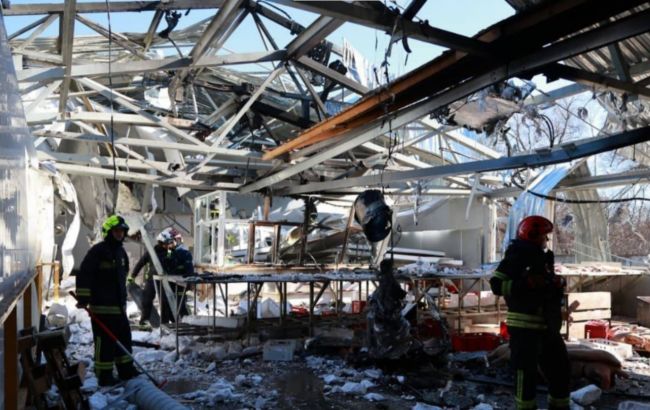 Харьков под атакой "Шахедов": возник пожар, есть погибшие и раненые