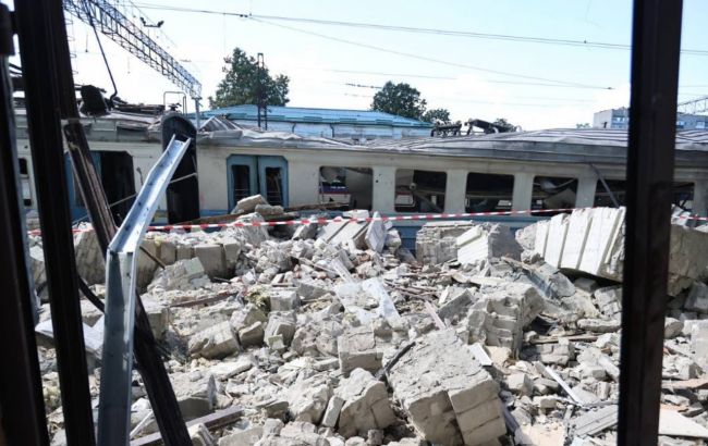 Обстріл Лозової: через удар РФ без світла лишилось 80% користувачів