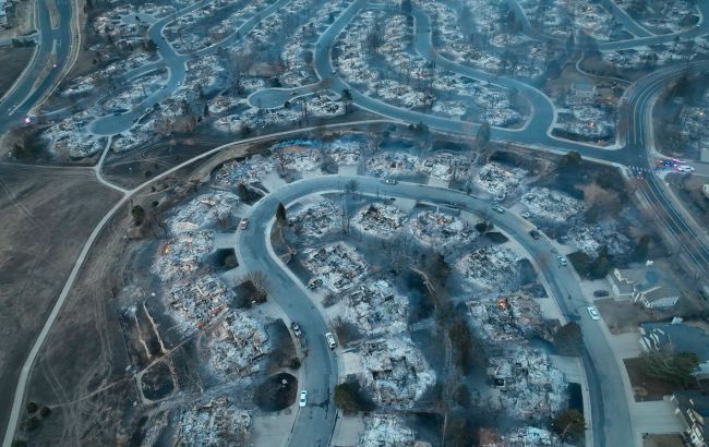 Природные пожары в Колорадо разрушили сотни домов