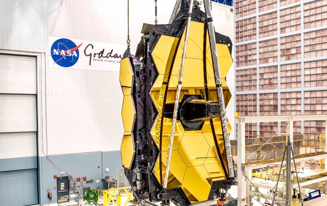 James Webb сделал яркую фотографию туманности "Тарантул"