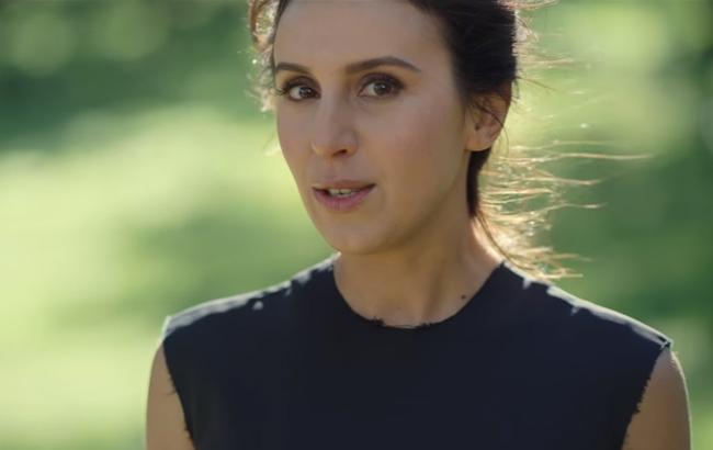 Джамала в новому кліпі звернулася до всіх зневірених