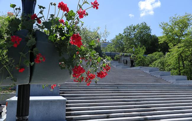 Відреставровані Потьомкінські сходи показали з висоти пташиного польоту